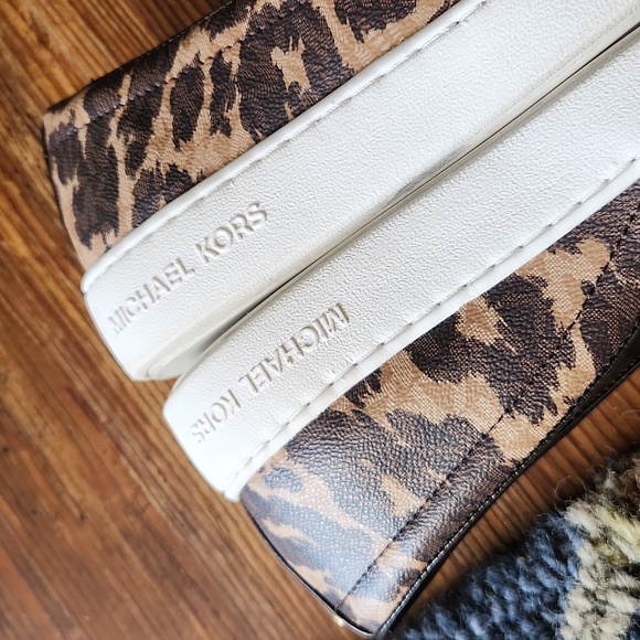 Shoes - Picture 4 of 5